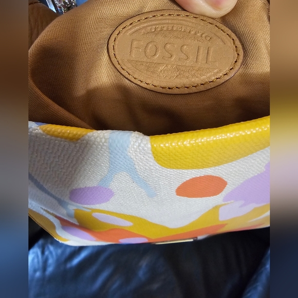 Fossil Floral Canvas and Leather Crossbody EUC - Picture 12 of 12